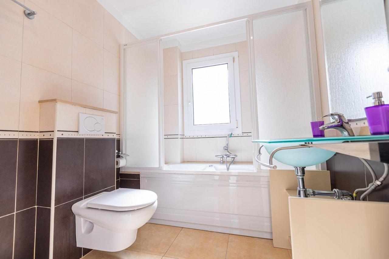 Villa With Private Pool And Magnificent Views Адехе Екстериор снимка