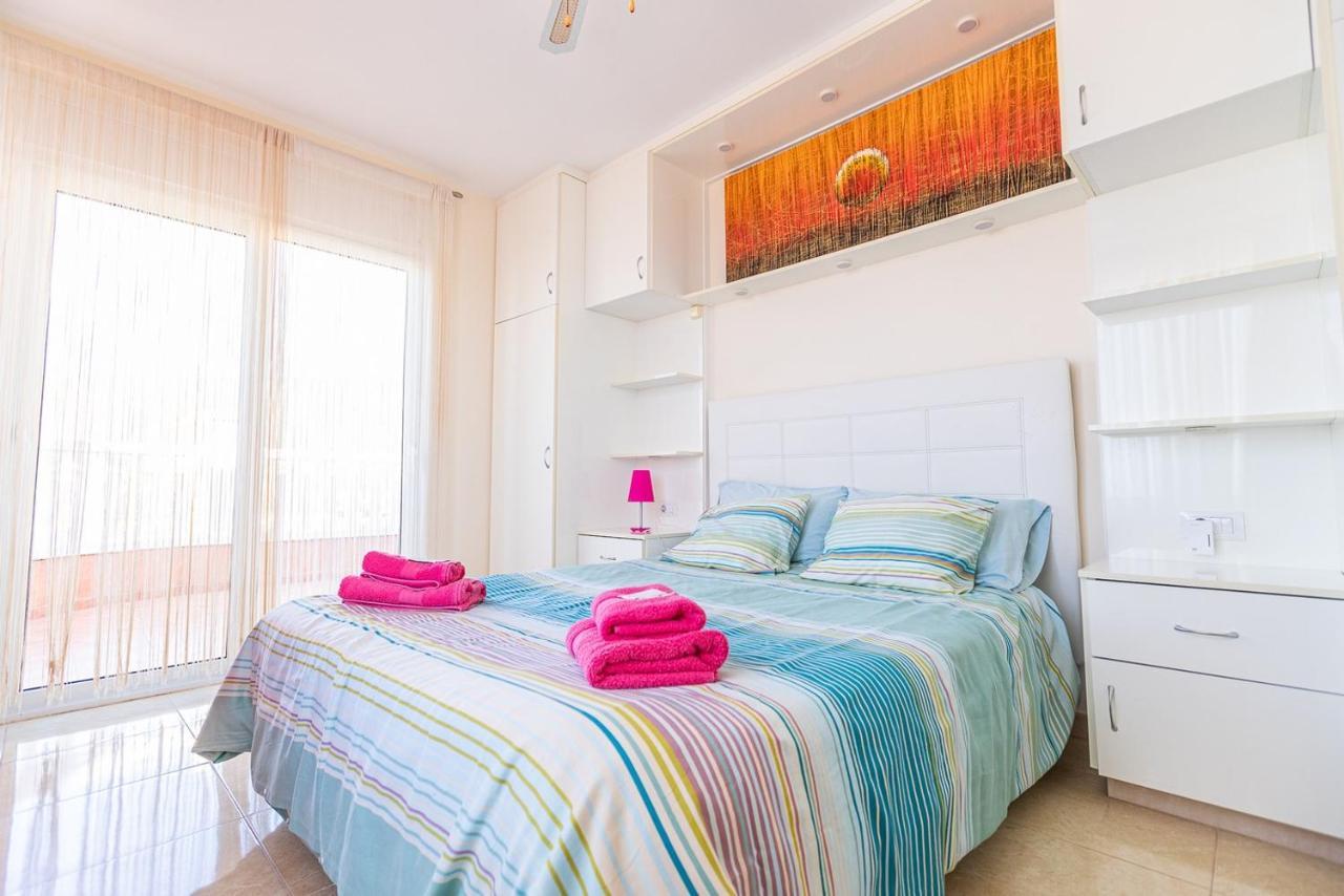 Villa With Private Pool And Magnificent Views Адехе Екстериор снимка