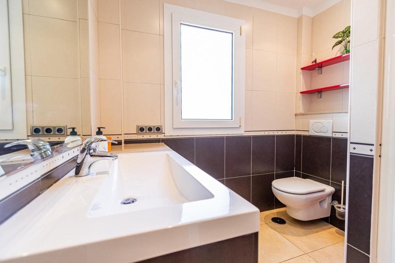 Villa With Private Pool And Magnificent Views Адехе Екстериор снимка