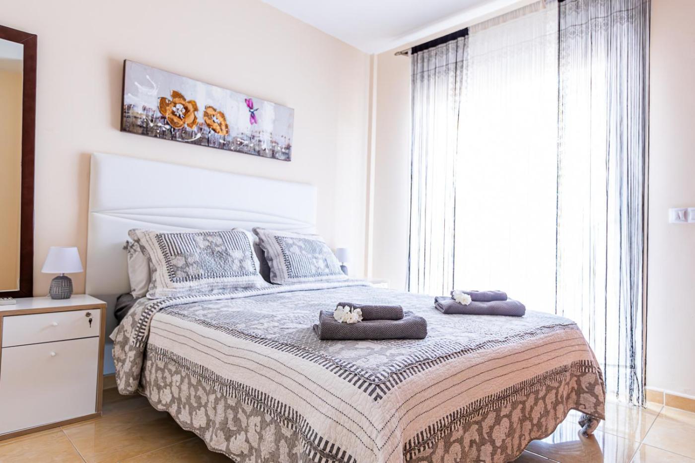 Villa With Private Pool And Magnificent Views Адехе Екстериор снимка